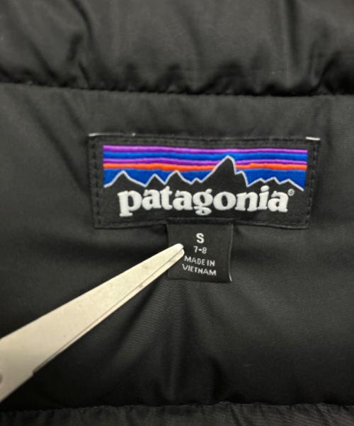 Patagonia（パタゴニア）Patagonia (パタゴニア) ボーイズ ハイロフト ダウン セーター フーディ ブラック サイズ:Sの古着・服飾アイテム