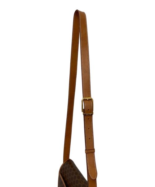 CELINE（セリーヌ）CELINE (セリーヌ) マカダム　ショルダーバッグ ブラウンの古着・服飾アイテム