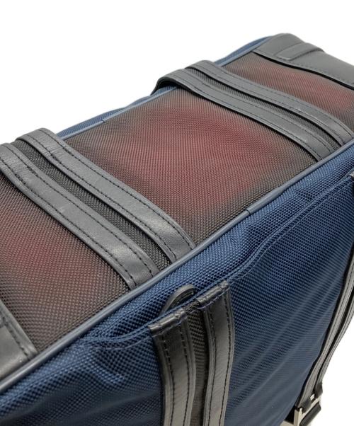 TUMI（トゥミ）TUMI (トゥミ) ビジネスバッグ ネイビーの古着・服飾アイテム