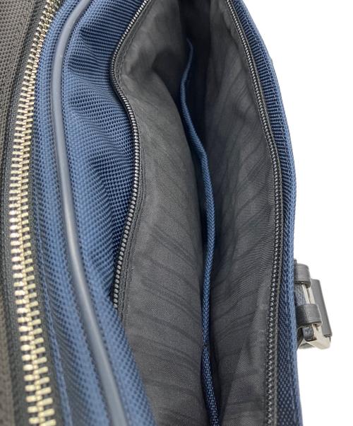 TUMI（トゥミ）TUMI (トゥミ) ビジネスバッグ ネイビーの古着・服飾アイテム
