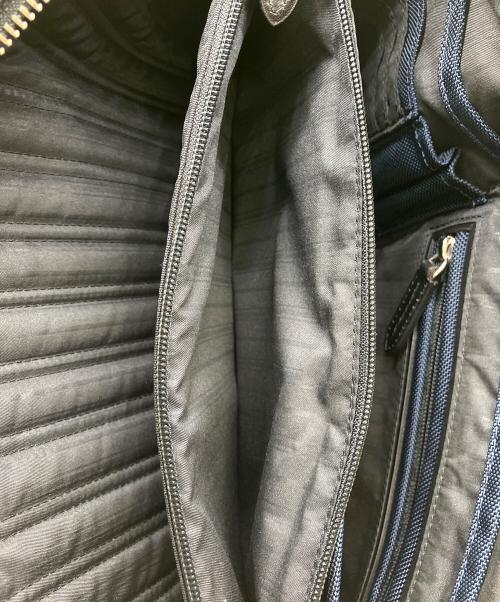 TUMI（トゥミ）TUMI (トゥミ) ビジネスバッグ ネイビーの古着・服飾アイテム