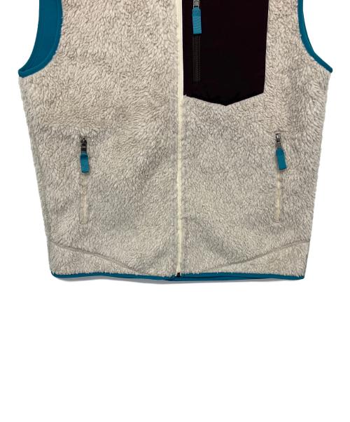Patagonia（パタゴニア）Patagonia (パタゴニア) ラシック レトロエックス ボアフリース ジップアップ ベスト ベージュ×グリーン サイズ:Lの古着・服飾アイテム
