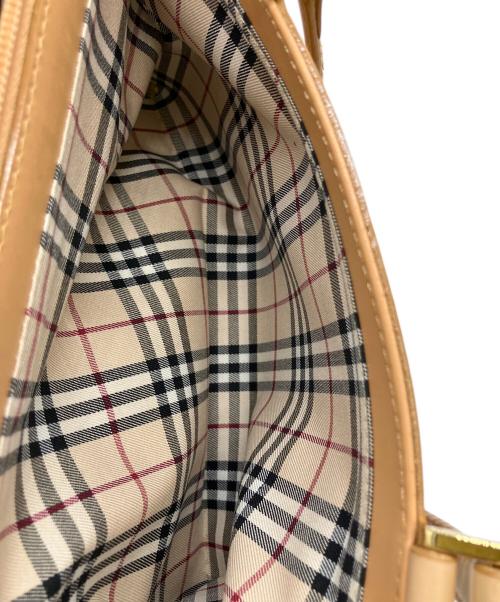 BURBERRY（バーバリー）BURBERRY (バーバリー) ハンドバッグ ベージュの古着・服飾アイテム