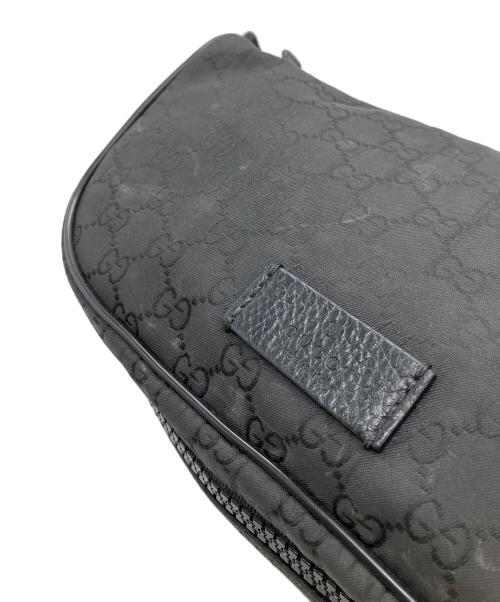 GUCCI（グッチ）GUCCI (グッチ) GGナイロン ショルダーバッグ ブラックの古着・服飾アイテム