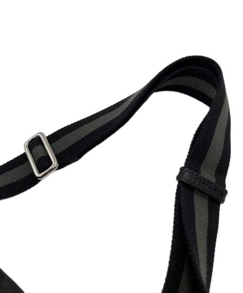 GUCCI（グッチ）GUCCI (グッチ) GGナイロン ショルダーバッグ ブラックの古着・服飾アイテム