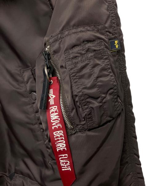 ALPHA INDUSTRIES（アルファインダストリーズ）ALPHA INDUSTRIES (アルファインダストリーズ) フライトジャケット ブラウン サイズ:XSの古着・服飾アイテム
