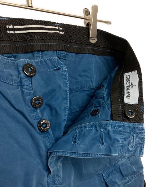 STONE ISLAND（ストーンアイランド）STONE ISLAND (ストーンアイランド) ガーメントダイカーゴショートパンツ ブルー サイズ:73.5cm W29の古着・服飾アイテム