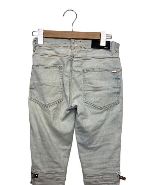 AMIRI（アミリ）AMIRI (アミリ) バンダナ　ﾀﾞﾒｰｼﾞ加工　デニムパンツ ライトブルー サイズ: 71cm (W28)の古着・服飾アイテム