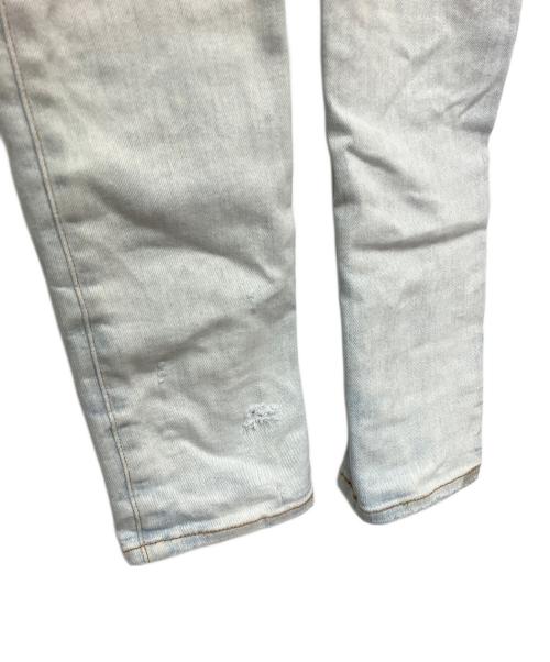 AMIRI（アミリ）AMIRI (アミリ) バンダナ　ﾀﾞﾒｰｼﾞ加工　デニムパンツ ライトブルー サイズ: 71cm (W28)の古着・服飾アイテム