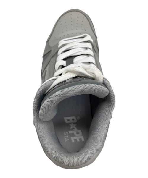BAPE BY A BATHING APE（ベイプバイアベイシングエイプ）BAPE BY A BATHING APE (ベイプバイアベイシングエイプ) スニーカー グレー サイズ:26cmの古着・服飾アイテム