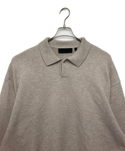 FOG ESSENTIALS（フィアオブゴッド エッセンシャル）FOG ESSENTIALS (フィアオブゴッド エッセンシャル) 厚手ニット ベージュ サイズ:Mの古着・服飾アイテム