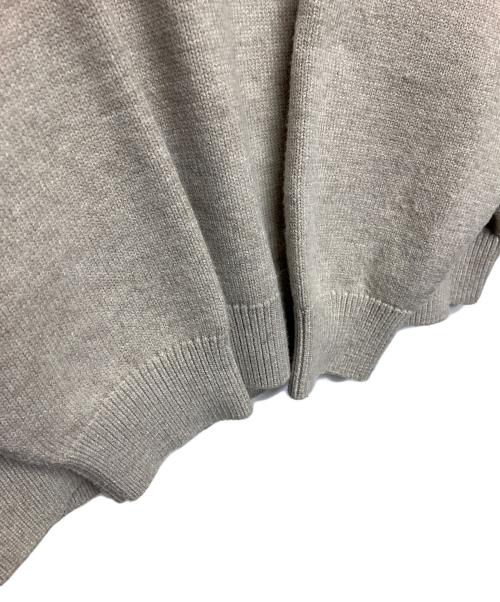 FOG ESSENTIALS（フィアオブゴッド エッセンシャル）FOG ESSENTIALS (フィアオブゴッド エッセンシャル) 厚手ニット ベージュ サイズ:Mの古着・服飾アイテム