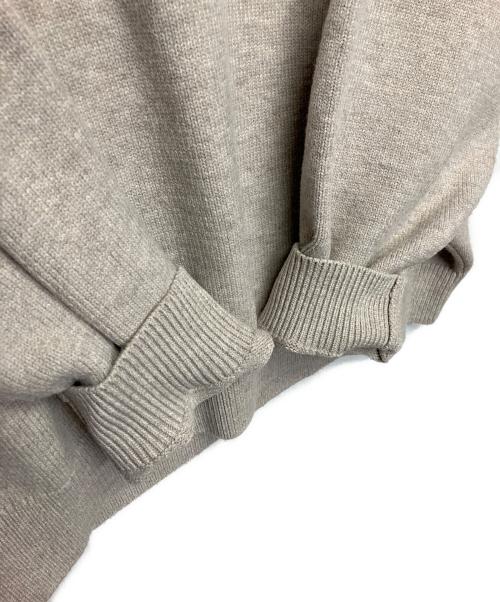 FOG ESSENTIALS（フィアオブゴッド エッセンシャル）FOG ESSENTIALS (フィアオブゴッド エッセンシャル) 厚手ニット ベージュ サイズ:Mの古着・服飾アイテム