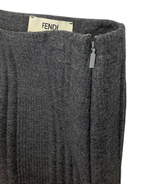 FENDI（フェンディ）FENDI (フェンディ) パンツ グレー サイズ:38の古着・服飾アイテム