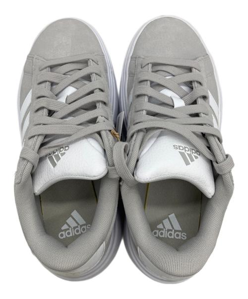 adidas（アディダス）adidas (アディダス) GRAND COURT PF SUEDE W グレー サイズ:24cm 未使用品の古着・服飾アイテム