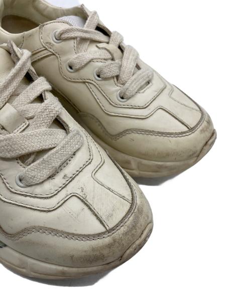 GUCCI（グッチ）GUCCI (グッチ) スニーカー ベージュ サイズ:18cmの古着・服飾アイテム