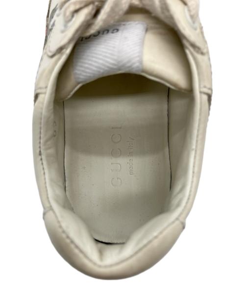 GUCCI（グッチ）GUCCI (グッチ) スニーカー ベージュ サイズ:18cmの古着・服飾アイテム