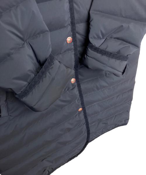 VINCENT ET MIREILLE（ヴァンソンエミレイユ）VINCENT ET MIREILLE (ヴァンソンエミレイユ) dessin UNTITLED (デッサンアンタイトル) ダウンジャケット ネイビー サイズ:2の古着・服飾アイテム