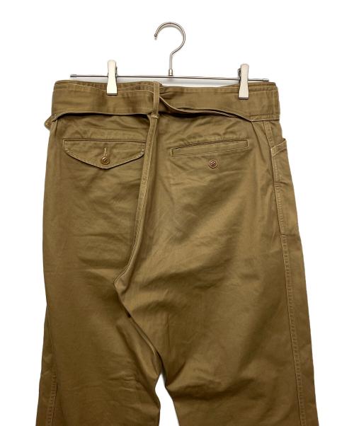 COMOLI（コモリ）COMOLI (コモリ) ベルテッドチノパンツ オリーブ サイズ:１の古着・服飾アイテム