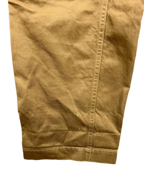 COMOLI（コモリ）COMOLI (コモリ) ベルテッドチノパンツ オリーブ サイズ:１の古着・服飾アイテム