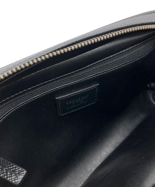 serapian（セラピアン）SERAPIAN (セラピアン) エヴォリューションレザー2ROOM　クラッチバッグ ブラックの古着・服飾アイテム