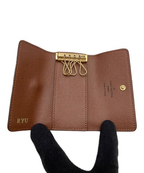 LOUIS VUITTON（ルイ ヴィトン）LOUIS VUITTON (ルイ ヴィトン) モノグラム　ミュルティクレ 4　キーケースの古着・服飾アイテム