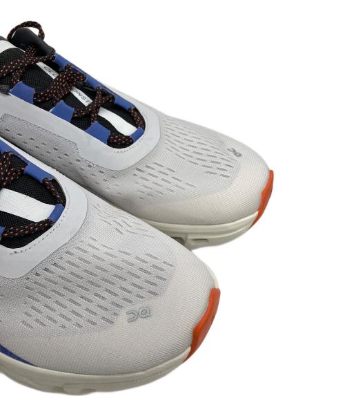 on（オン）On (オン) Cloudsurfer　スニーカー ホワイト サイズ:28cmの古着・服飾アイテム