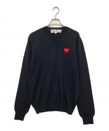 PLAY COMME des GARCONS（プレイコムデギャルソン）の古着「ハートワッペンVネックニット」｜ブラック