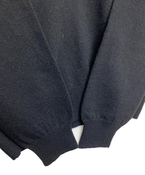 PLAY COMME des GARCONS（プレイコムデギャルソン）PLAY COMME des GARCONS (プレイコムデギャルソン) ハートワッペンVネックニット ブラック サイズ:Mの古着・服飾アイテム