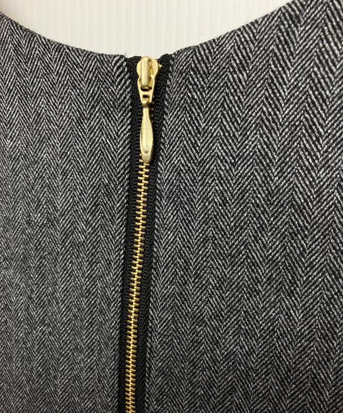 green label relaxing（グリーンレーベルリラクシング）green label relaxing (グリーンレーベルリラクシング) ジャンパースカート グレー サイズ:FREE 未使用品の古着・服飾アイテム