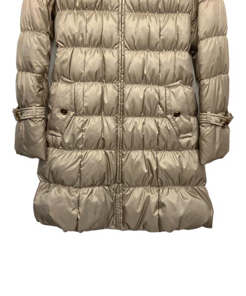 BURBERRY BLUE LABEL（バーバリーロンドンブルーレーベル）BURBERRY BLUE LABEL (バーバリーロンドンブルーレーベル) ダウンコート ベージュ サイズ:40の古着・服飾アイテム