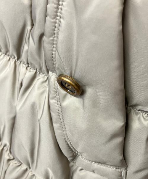 BURBERRY BLUE LABEL（バーバリーロンドンブルーレーベル）BURBERRY BLUE LABEL (バーバリーロンドンブルーレーベル) ダウンコート ベージュ サイズ:40の古着・服飾アイテム