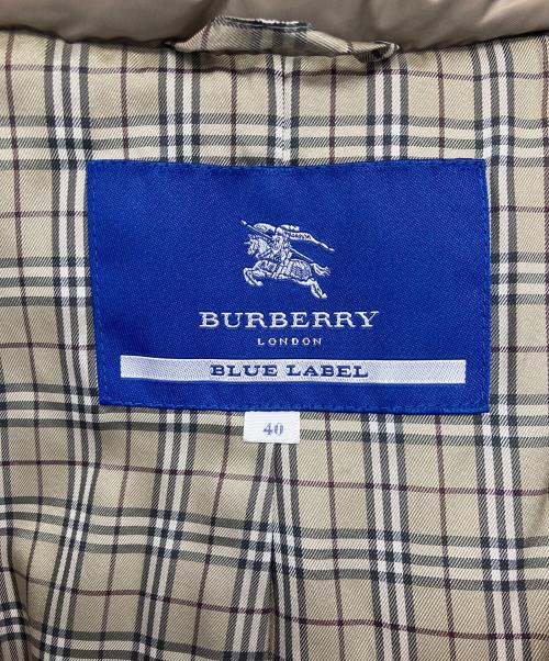 BURBERRY BLUE LABEL（バーバリーロンドンブルーレーベル）BURBERRY BLUE LABEL (バーバリーロンドンブルーレーベル) ダウンコート ベージュ サイズ:40の古着・服飾アイテム