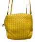 中古・古着 BOTTEGA VENETA (ボッテガベネタ) イントレチャート ショルダーバッグ イエロー：50000円