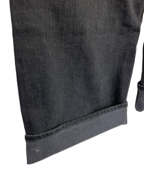 YANUK（ヤヌーク）YANUK (ヤヌーク) カーブテーパード LAURA　デニムパンツ ブラック サイズ:W23の古着・服飾アイテム