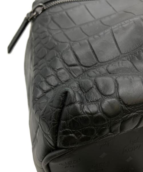 MCM（エムシーエム）MCM (エムシーエム) リュック　クロコ型 ブラックの古着・服飾アイテム