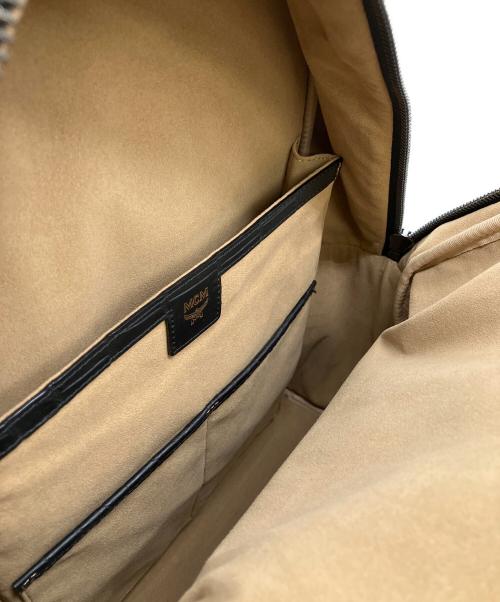 MCM（エムシーエム）MCM (エムシーエム) リュック　クロコ型 ブラックの古着・服飾アイテム