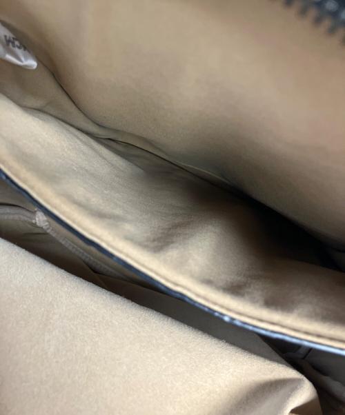 MCM（エムシーエム）MCM (エムシーエム) リュック　クロコ型 ブラックの古着・服飾アイテム