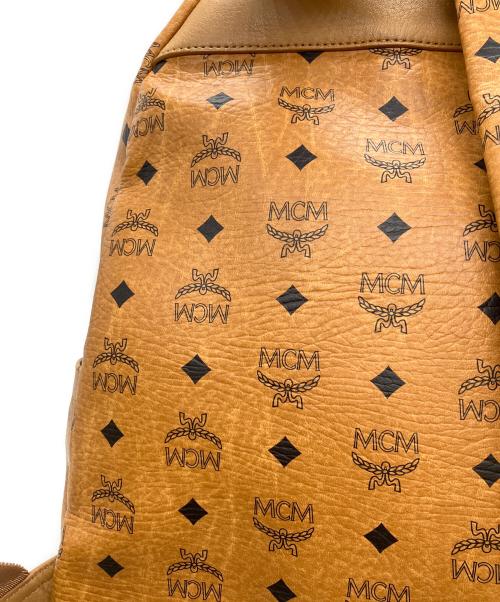 MCM（エムシーエム）MCM (エムシーエム) リュック ベージュの古着・服飾アイテム