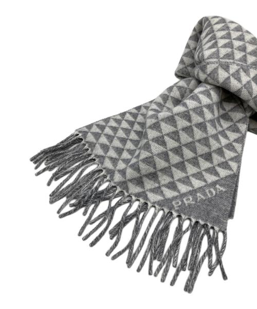 PRADA（プラダ）PRADA (プラダ) マフラー グレーの古着・服飾アイテム