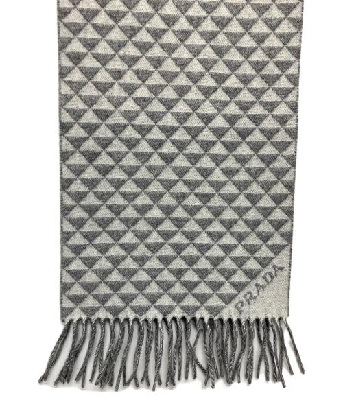 PRADA（プラダ）PRADA (プラダ) マフラー グレーの古着・服飾アイテム