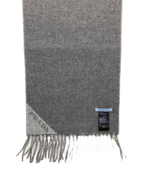 PRADA（プラダ）PRADA (プラダ) マフラー グレーの古着・服飾アイテム