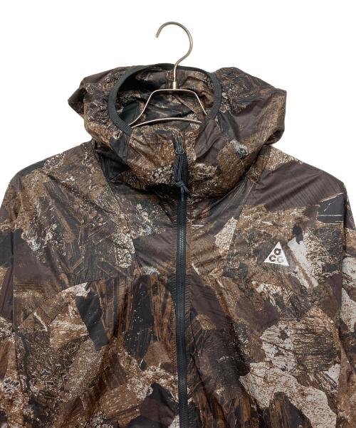 NIKE ACG（ナイキエーシージー）NIKE ACG (ナイキエーシージー) NRG WNDPRF CNDR CN AO HOODIE ブラウン サイズ:Mの古着・服飾アイテム