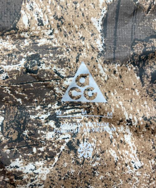 NIKE ACG（ナイキエーシージー）NIKE ACG (ナイキエーシージー) NRG WNDPRF CNDR CN AO HOODIE ブラウン サイズ:Mの古着・服飾アイテム