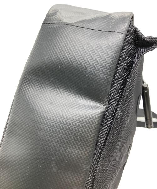 PORTER（ポーター）PORTER (ポーター) HEAT ショルダーバッグ ブラックの古着・服飾アイテム