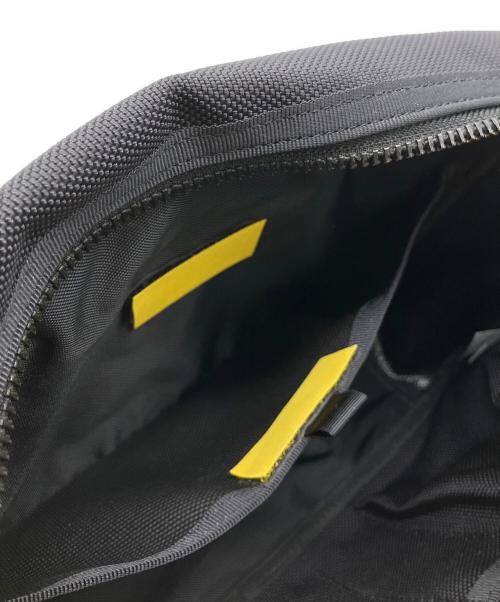 PORTER（ポーター）PORTER (ポーター) HEAT ショルダーバッグ ブラックの古着・服飾アイテム