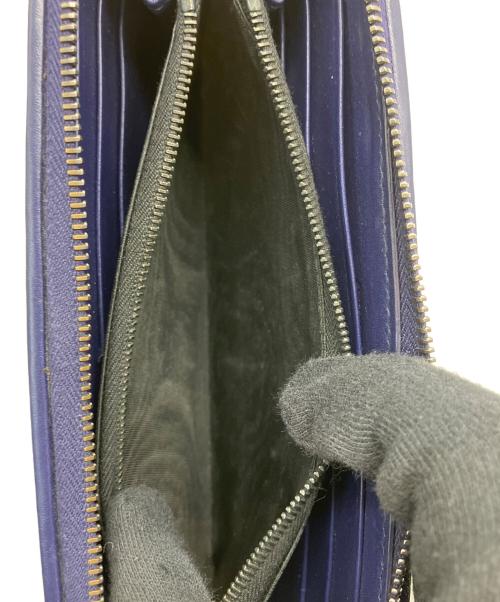 BOTTEGA VENETA（ボッテガベネタ）BOTTEGA VENETA (ボッテガベネタ) イントレチャート　長財布 ネイビーの古着・服飾アイテム