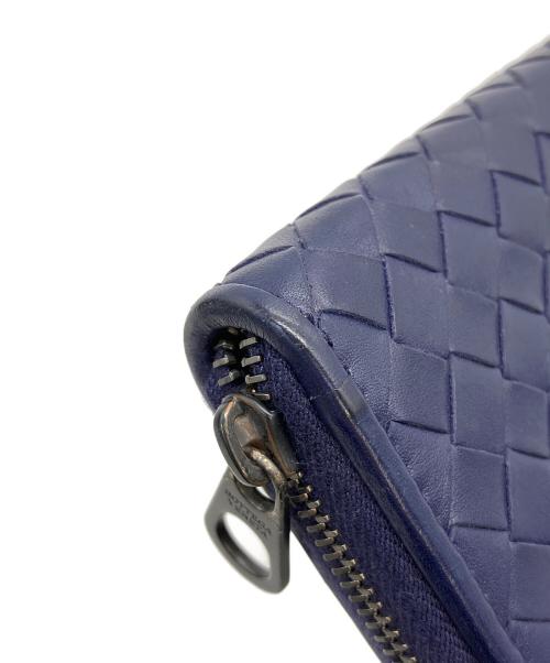 BOTTEGA VENETA（ボッテガベネタ）BOTTEGA VENETA (ボッテガベネタ) イントレチャート　長財布 ネイビーの古着・服飾アイテム