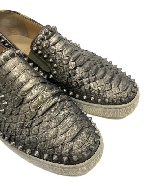 Christian Louboutin（クリスチャン・ルブタン）Christian Louboutin (クリスチャン・ルブタン) スリッポン グレー サイズ:不明の古着・服飾アイテム