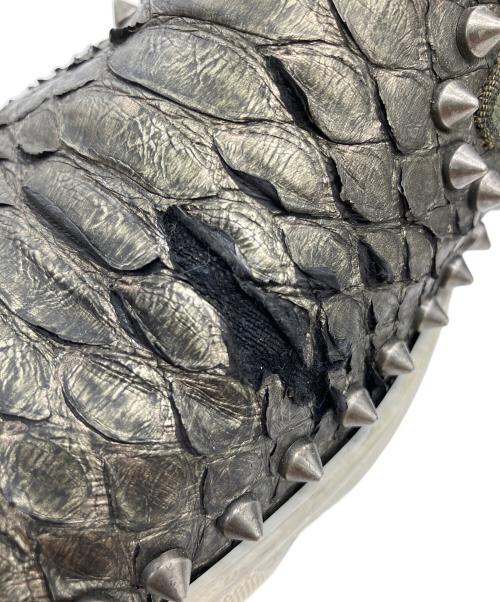 Christian Louboutin（クリスチャン・ルブタン）Christian Louboutin (クリスチャン・ルブタン) スリッポン グレー サイズ:不明の古着・服飾アイテム